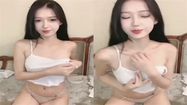 吊带白丝苗条巨乳痴女淫叫挑逗！近距离互动掰穴特写，道具玩弄光溜溜嫩穴高潮不断！