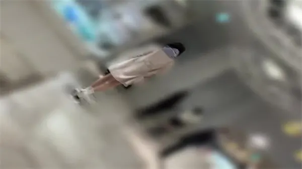 美女主播MJ下班后的私密诱惑：回家途中湿透的激情喘息
