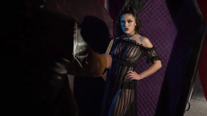 kendra spade creeping in her crypt