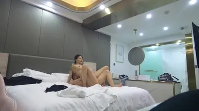 嫖娼约到漂亮女神