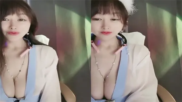 G奶热舞女神舞柒 爆乳狂摇 情趣制服湿身诱惑