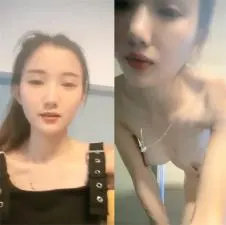 骚姐姐洗澡前开自慰直播！湿身抠穴高潮连连，赚零花钱等你来撩