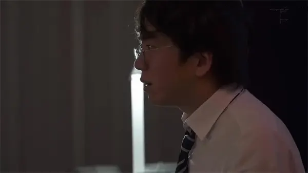 AI-杨幂-怂恿老婆去按摩-暗中偷窥