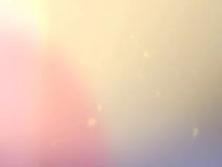 氣質漂亮的大學美女被閨蜜男友吃飯時故意灌醉後帶到家裡侵犯