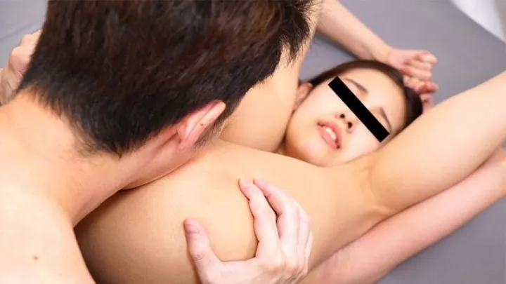 桥本奈奈美敏感小穴高潮实录！光舔阴就让她浪叫连连，番号10musume_021625_01