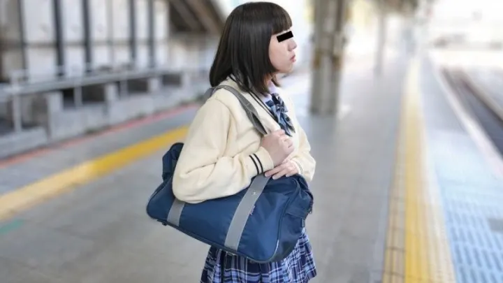 清纯学妹食堂吃饭遭强制突袭 山中しおり绝顶挣扎 完整番号10musume_030125_01