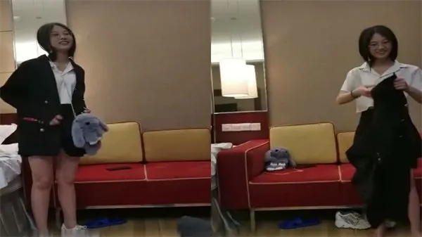清纯兼职校花酒店遭土豪连续包夜调教，嫩穴高潮喷水娇喘连连！