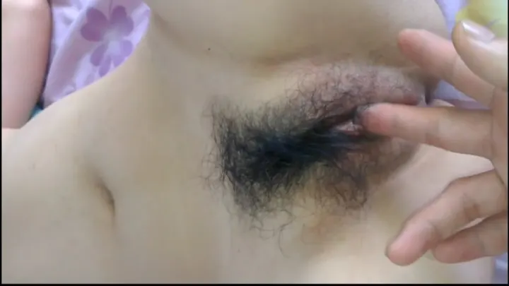 出租房白昼偷情！90后热恋情侣狂野交合，嫩女友爆乳坚挺弹跳