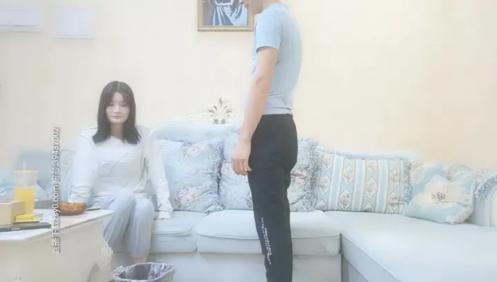 蜜桃臀长腿妹真空上阵！跪姿深喉侍奉→骑乘上位疯狂榨汁，淫语挑逗让你秒射！