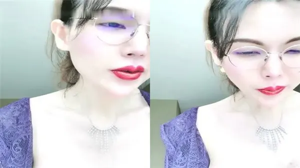 花椒女神人间尤物妩媚妖娆，道具自慰大秀湿身高潮！