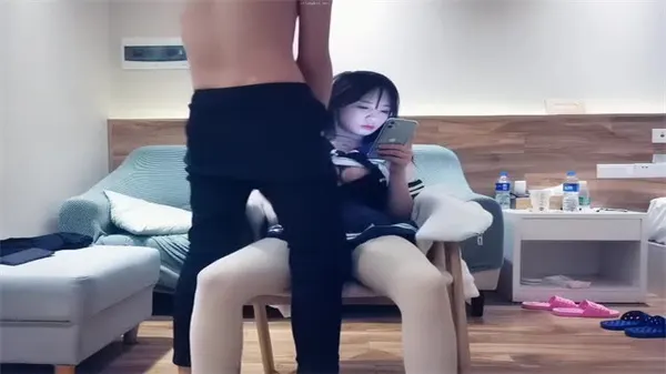 黄哥今夜肉棒暴胀，风骚巨乳妹主动骑乘浪叫