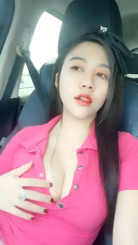 阳台野战到户外车震！极品御姐巨乳彻底骚浪放纵，饥渴难耐彻底释放_1