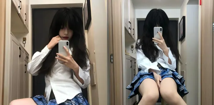 湖南长沙19岁极品女大，为发泄欲望与精神小伙约炮，被暴操内射疼到喊出哭腔