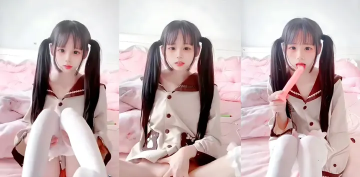 双马尾福利姫【小雯宝宝】付费视频流出，粉嫩萝莉白虎小穴被假屌捅到直叫爸爸，高潮呻吟不断无比诱惑