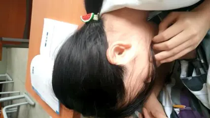 网爆江西职业技术学院学生嫩妹 你们两个胆大妄为哦 教室露出口交 叫你读书学口语 你倒是学得一口好交