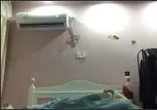 两个美女睡不了觉一起锻炼身体