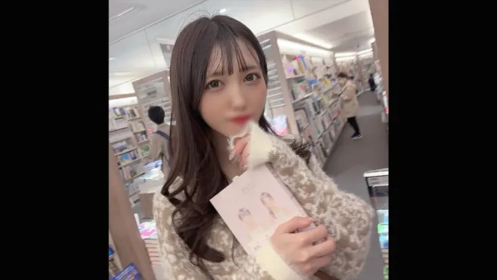 FC精品无码PPV_顔出し色白美脚の美人元看護士の歪んだ性癖