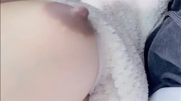 私密工作室偷拍！纤细骨感尤物被猛操，骚穴湿滑狂出水