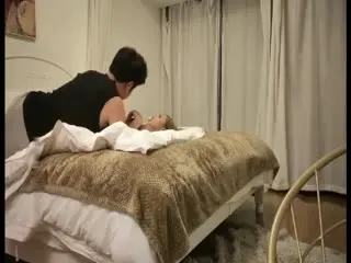 偷拍极品绿茶婊！私密约会大爆操，淫荡浪穴被猛干内射！