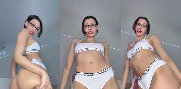 欧美网黄【Voulezj】巨根自慰大秀，饥渴尤物手持黑屌深喉白眼模仿高潮时刻，后入抽插蜜穴表情淫靡不堪