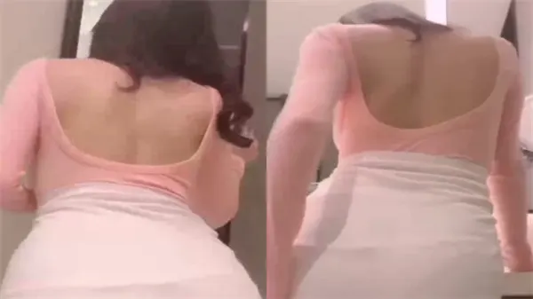 杨晨晨无内丁字裤打赏定制 乳头凸起饥渴求操