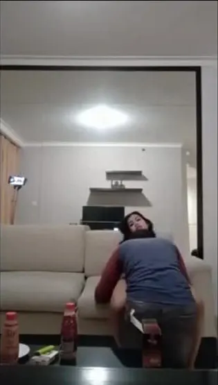 [人妖骚穴] 饥渴人妖难寻猛同操，久旱逢甘内射到失禁