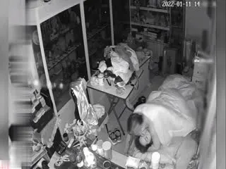 最新公媳通奸门，公公老当益壮儿媳贵妇气质，真是三观尽毁 