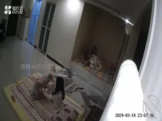 【100真实！】 真实小王子_强上老妈摄像头视角！