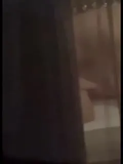 长沙雨花区麓构酒店约炮偷拍瓜友拍下少妇洗澡做爱至过程!